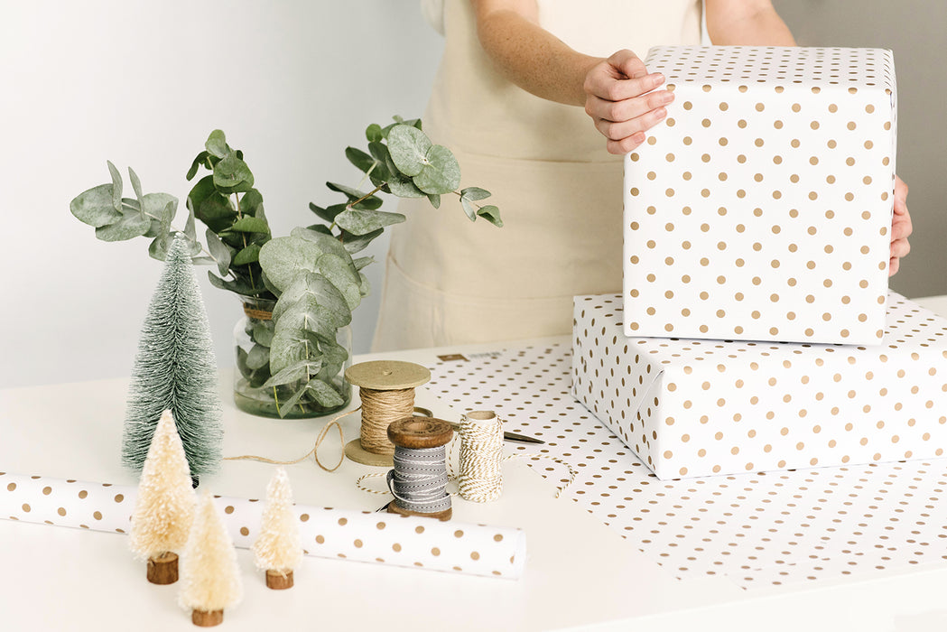 Luxus-Tupfen-Geschenkpapier