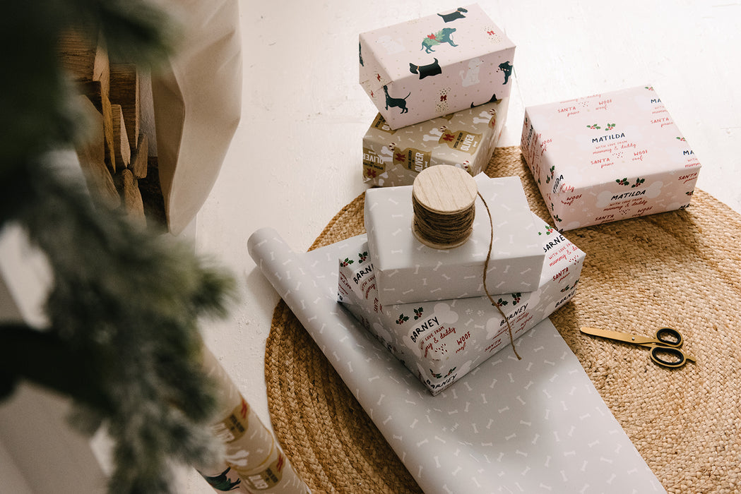Personalisiertes Welpen-Pawmas-Packpapier